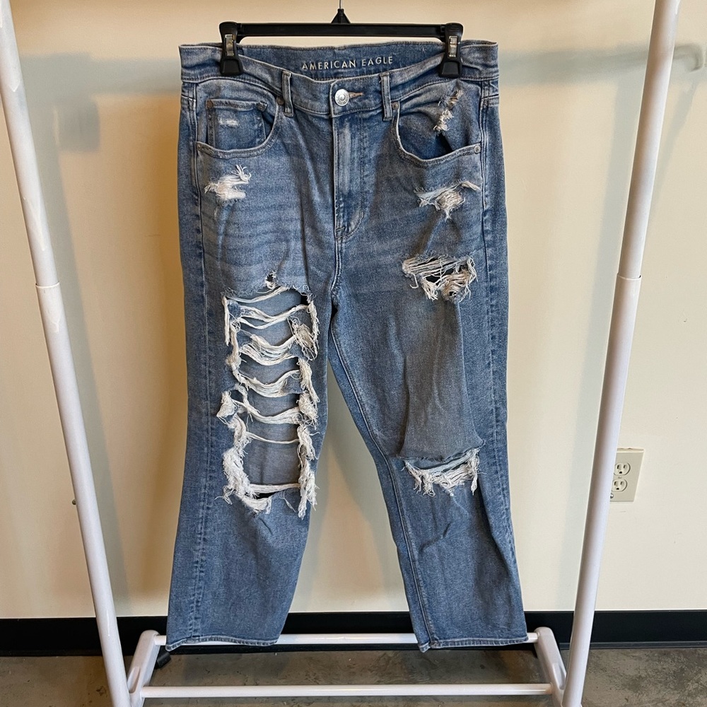 American Eagle Highest rise 90’s boyfriend jeans
